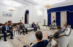 رئيس الجمهورية يستقبل وفد المشاركين في منتدى بغداد الدولي للطاقة